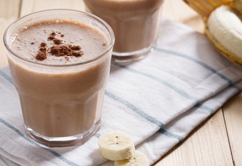 ZIUA MILKSHAKE-ULUI DE CIOCOLATĂ ZIUA MILKSHAKE-ULUI DE CIOCOLATĂ