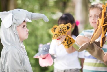 Puterea jocului de rol ce învață copiii în atelierele de actorie Puterea jocului de rol ce învață copiii în atelierele de actorie