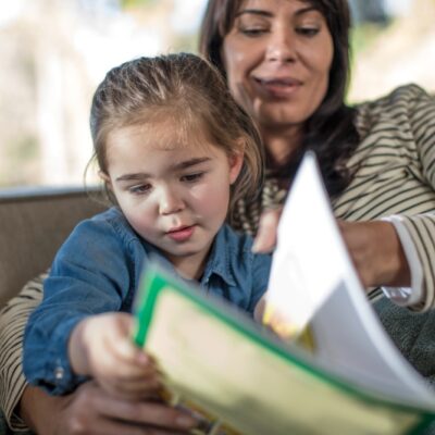 Sensibil, creativ și conectat cum transformăm lectura și grădinița într-o experiență magică